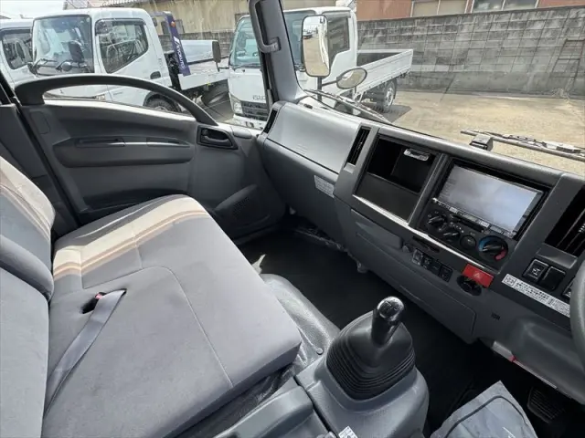 いすゞ エルフ TKG-NKR85YN(2WD)の写真42