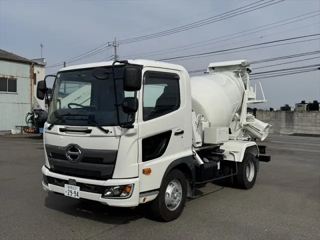 日野 レンジャー 2KG-FC2ABAの写真1