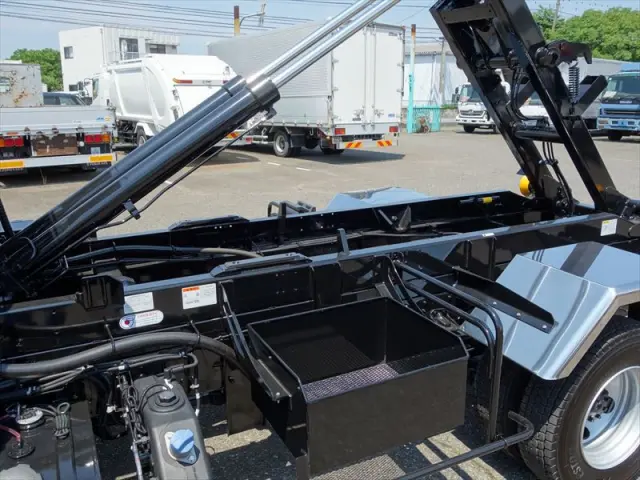 三菱 ファイター 2KG-FK72Fの写真6