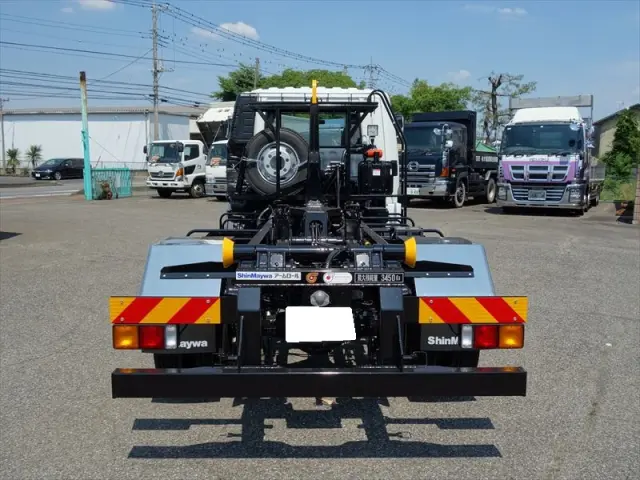 三菱 ファイター 2KG-FK72Fの写真10