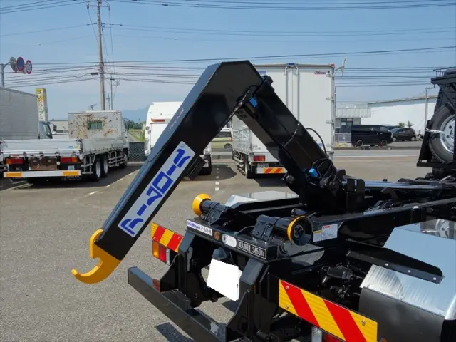 三菱 ファイター 2KG-FK72Fの写真11