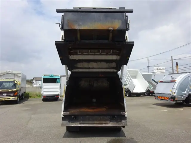 いすゞ エルフ PDG-NPR75N(2WD)の写真14