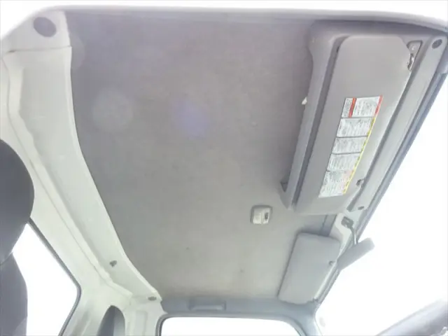 いすゞ エルフ PDG-NPR75N(2WD)の写真21