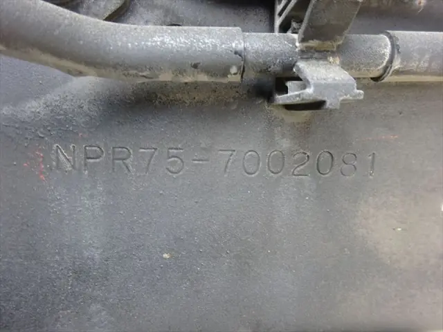いすゞ エルフ PDG-NPR75N(2WD)の写真31