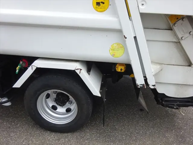 いすゞ エルフ PDG-NPR75N(2WD)の写真36