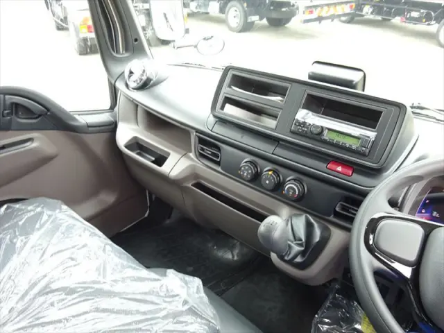 三菱 キャンター 2RG-FEAV0の写真22