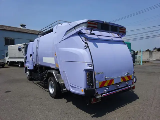 三菱 ファイター 2KG-FK62Fの写真3