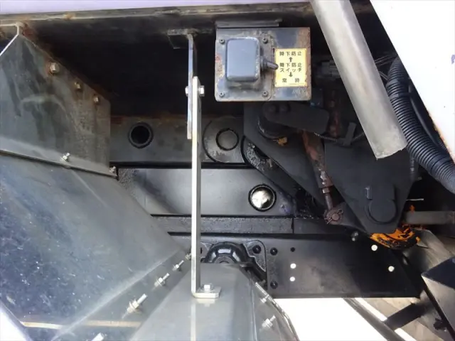 三菱 ファイター 2KG-FK62Fの写真6
