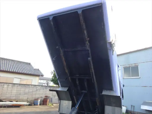 三菱 ファイター 2KG-FK62Fの写真11