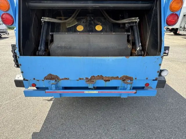 三菱 ファイター TKG-FK71Fの写真6