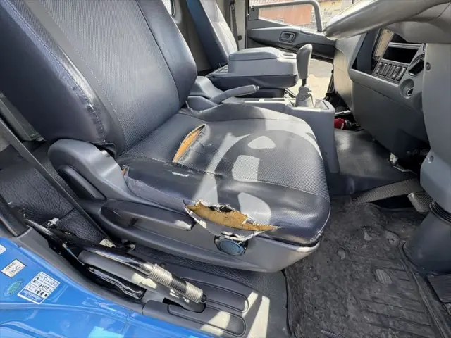 三菱 ファイター TKG-FK71Fの写真35