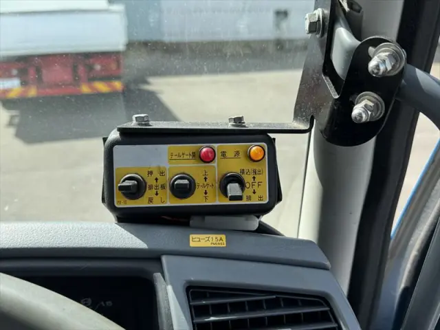 三菱 ファイター TKG-FK71Fの写真39