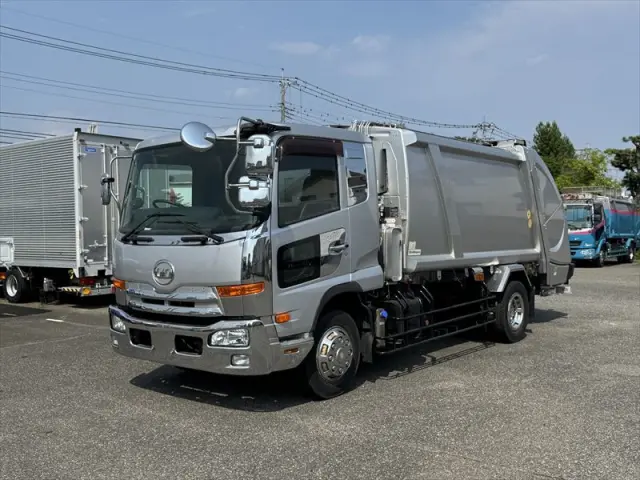 UD コンドル QKG-PK39LH(2WD)の写真1