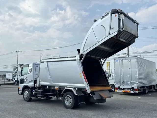 UD コンドル QKG-PK39LH(2WD)の写真9