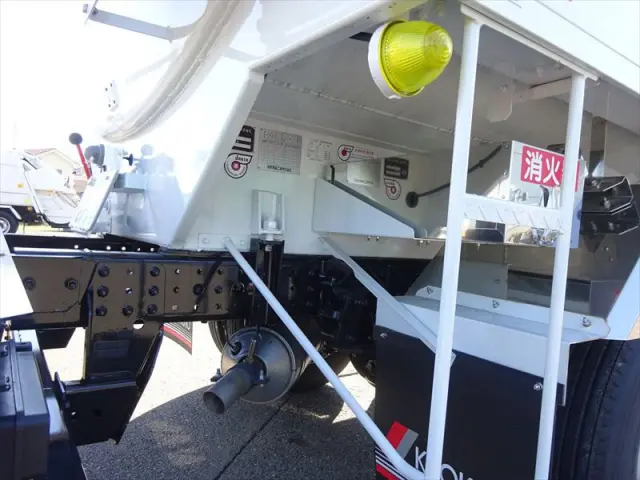 三菱 キャンター 2PG-FEB90(2WD)の写真10