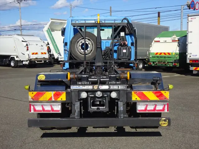 三菱 ファイター QKG-FK62FZ(2WD)の写真13