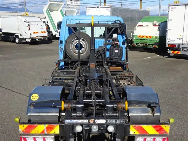 三菱 ファイター QKG-FK62FZ(2WD)の写真14