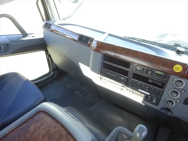 三菱 ファイター QKG-FK62FZ(2WD)の写真23