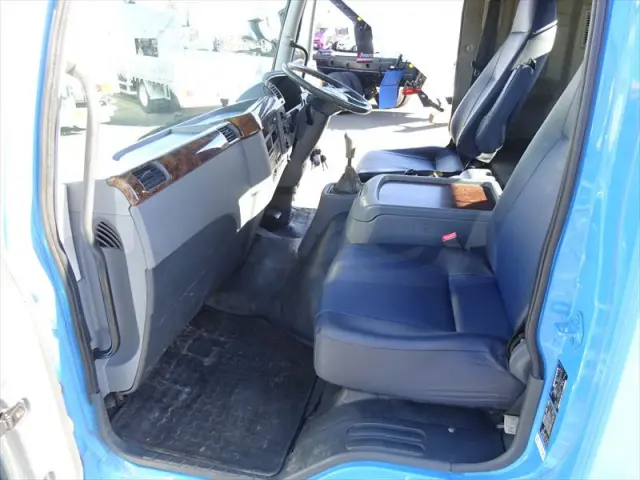 三菱 ファイター QKG-FK62FZ(2WD)の写真25
