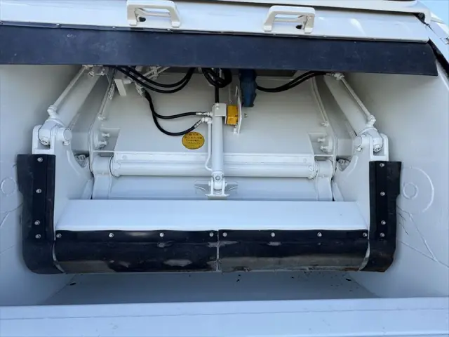 日野 レンジャー TKG-FC9JGAA(2WD)の写真6