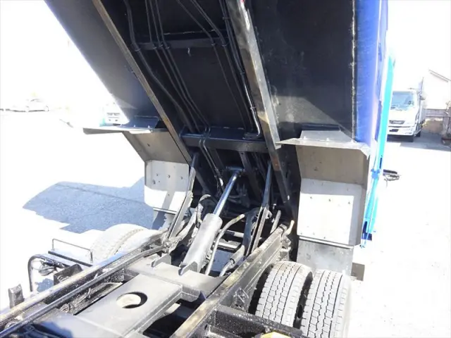 三菱 キャンター TPG-FDA50(4WD)の写真8
