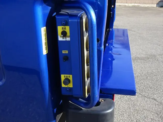 三菱 キャンター TPG-FDA50(4WD)の写真25