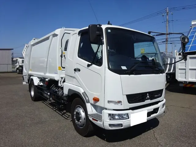 三菱 ファイター 2KG-FK62FZ(2WD)の写真2