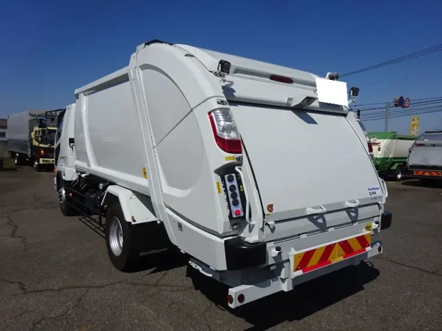 三菱 ファイター 2KG-FK62FZ(2WD)の写真3