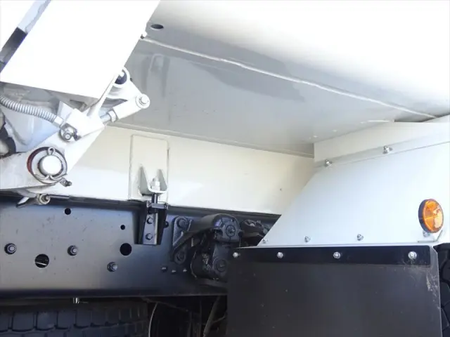 三菱 ファイター 2KG-FK62FZ(2WD)の写真9