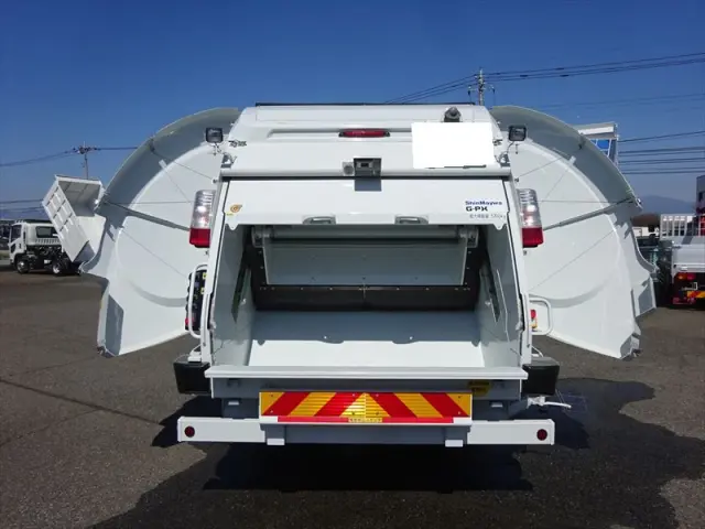 三菱 ファイター 2KG-FK62FZ(2WD)の写真14