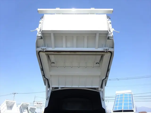 三菱 ファイター 2KG-FK62FZ(2WD)の写真17