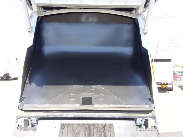 三菱 ファイター 2KG-FK62FZ(2WD)の写真19