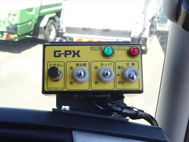 三菱 ファイター 2KG-FK62FZ(2WD)の写真26