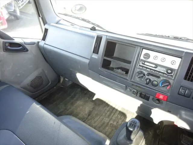 いすゞ エルフ SKG-NPR85YN(2WD)の写真22