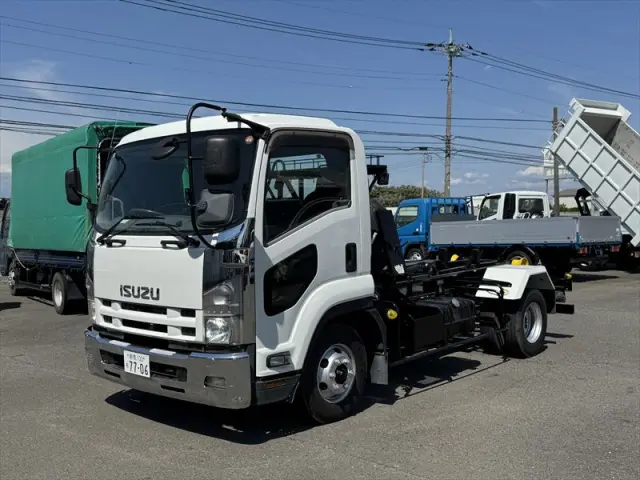 いすゞ フォワード SKG-FRR90S2(2WD)の写真1