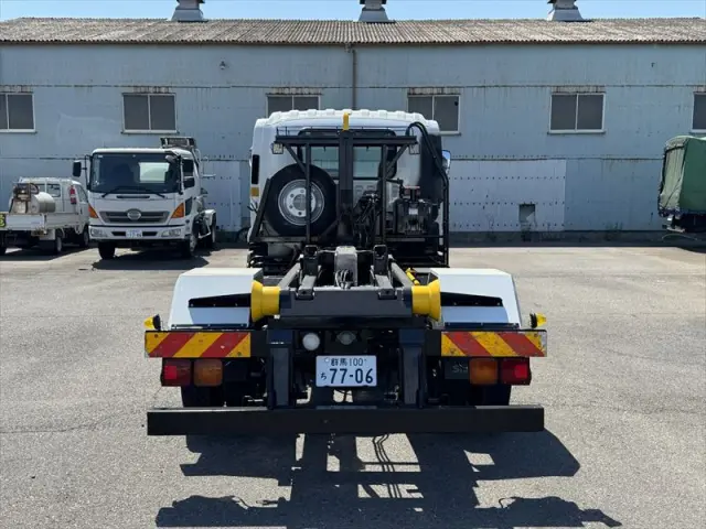 いすゞ フォワード SKG-FRR90S2(2WD)の写真5