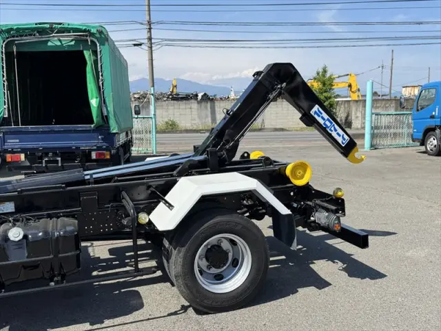 いすゞ フォワード SKG-FRR90S2(2WD)の写真7