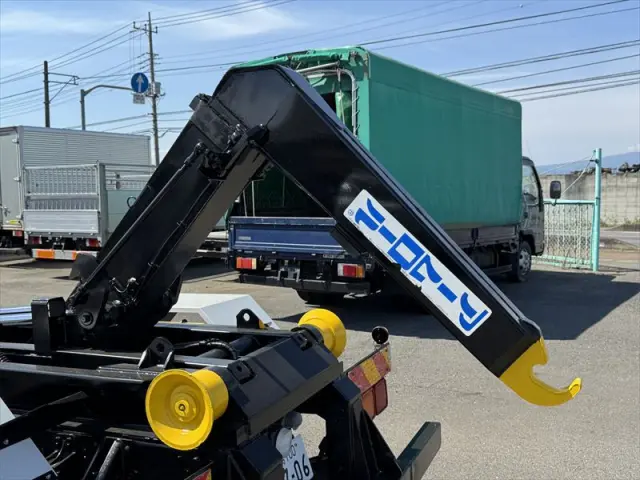 いすゞ フォワード SKG-FRR90S2(2WD)の写真8