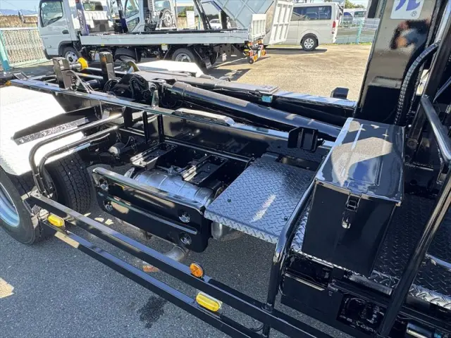 いすゞ フォワード 2RG-FRR90S2の写真17