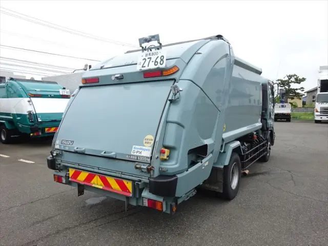 いすゞ フォワード SKG-FSR90S2(2WD)の写真4