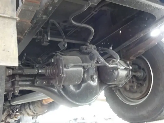 いすゞ フォワード SKG-FSR90S2(2WD)の写真9