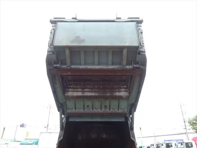 いすゞ フォワード SKG-FSR90S2(2WD)の写真17