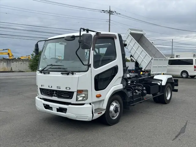 三菱 ファイター TKG-FK71F(2WD)の写真1