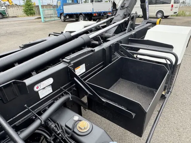 三菱 ファイター TKG-FK71F(2WD)の写真11