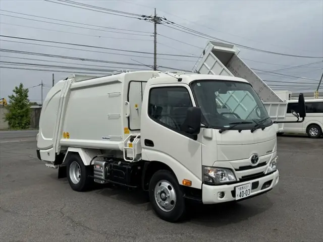 トヨタ ダイナ 2KG-XZU605A(2WD)の写真2