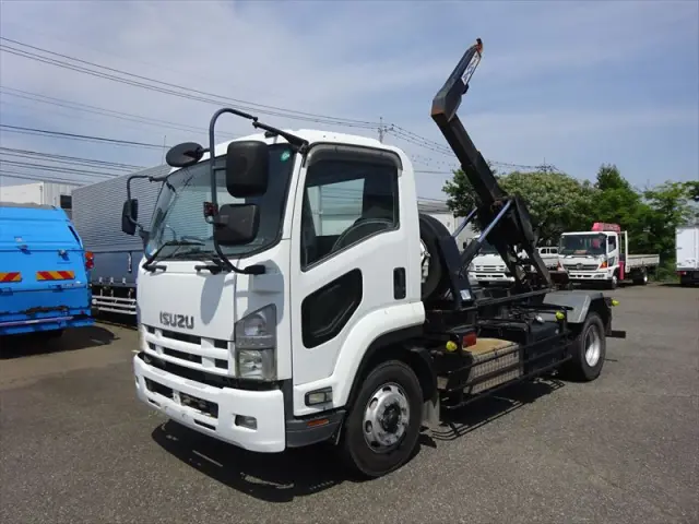 いすゞ フォワード PDG-FTR34S2の写真1