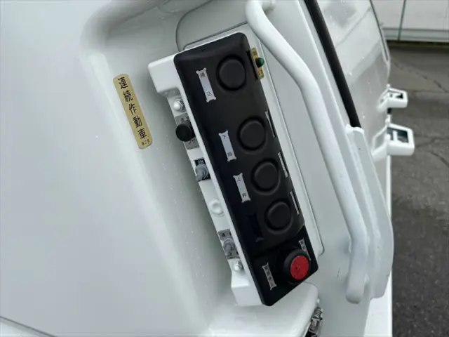 三菱 ファイター TKG-FK71F(2WD)の写真14