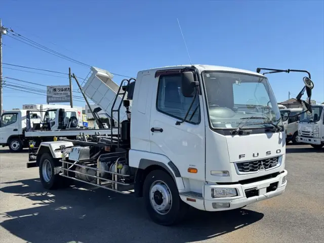 三菱 ファイター 2KG-FK62FZ(2WD)の写真2