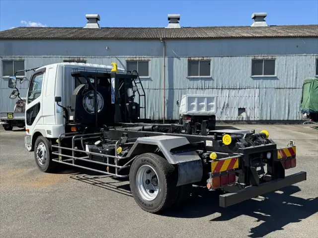 三菱 ファイター 2KG-FK62FZ(2WD)の写真4