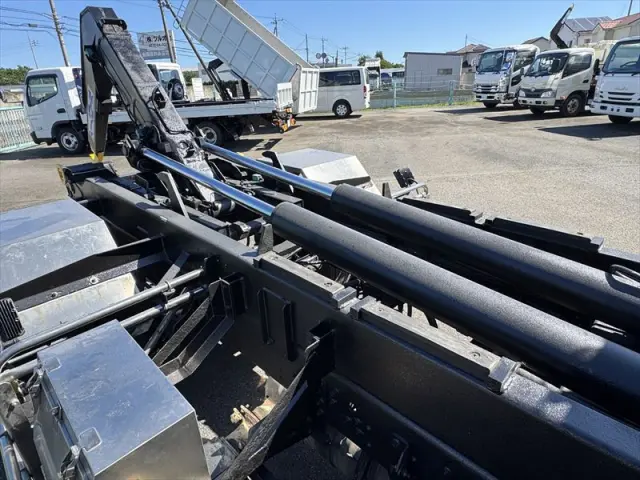 三菱 ファイター 2KG-FK62FZ(2WD)の写真12